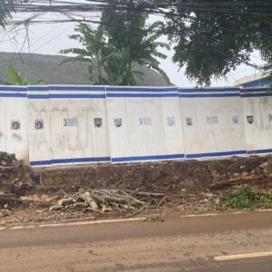Tembok Gudang SDA Pasar Minggu Jebol Lagi, Warga Salahkan Saluran Air Mampet