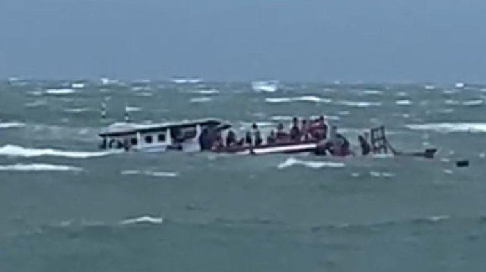 Kapal Wisata Pulau Tikus Karam, 7 Tewas Kapal Wisata Pulau Tikus Karam, 7 Tewas