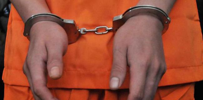 Pemerasan Kades di Trenggalek: Tiga Orang Ngaku Wartawan Dicokok Polisi Pemerasan Kades di Trenggalek: Tiga Orang Ngaku Wartawan Dicokok Polisi