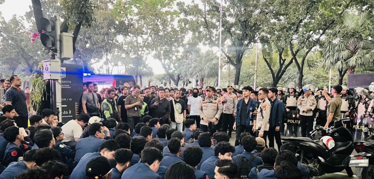Restorative Justice untuk Mahasiswa Trisakti: Jalan Damai Selesai Kasus Demo Ricuh Restorative Justice untuk Mahasiswa Trisakti: Jalan Damai Selesai Kasus Demo Ricuh